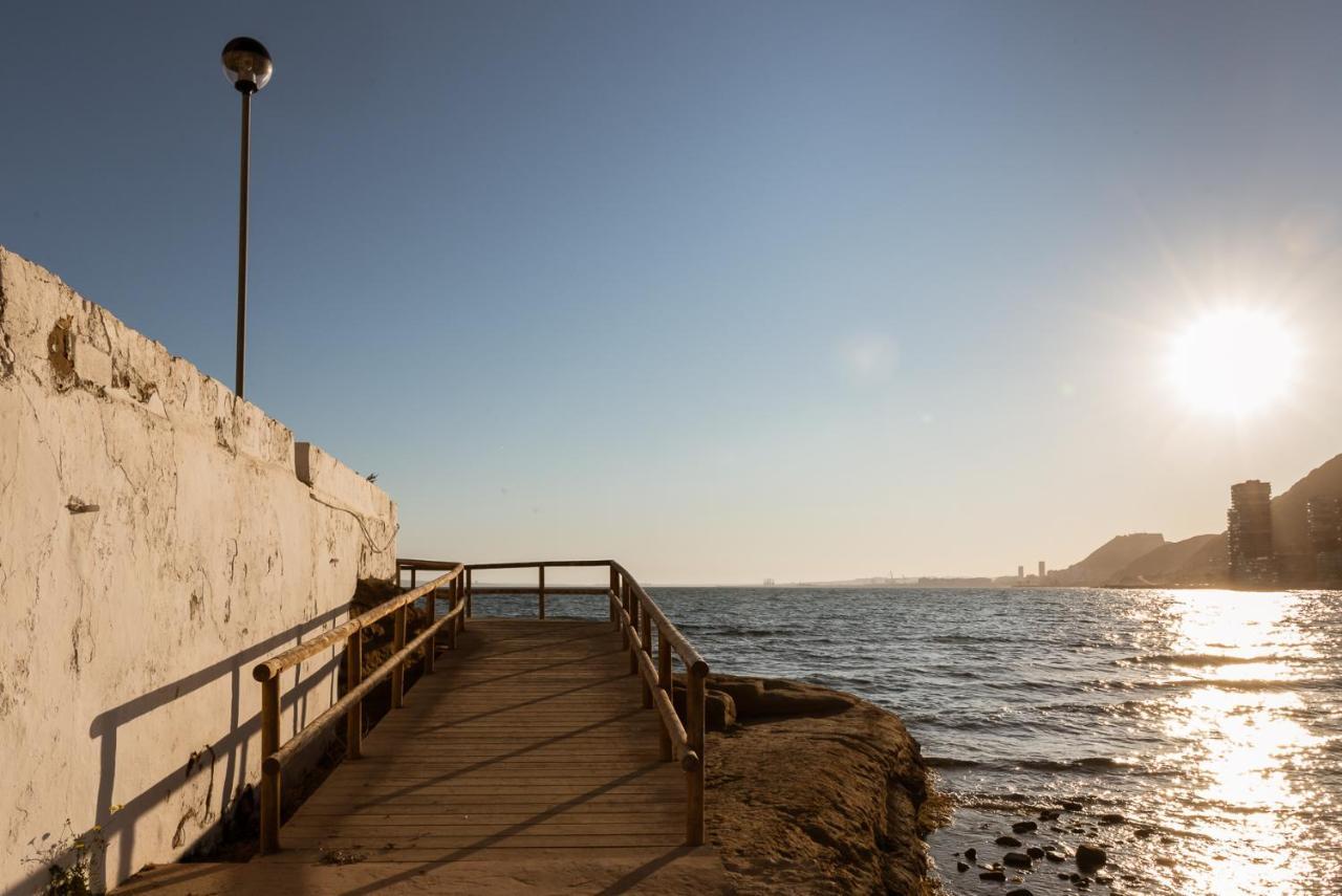 Apartmán Modern Sea Front Reef Alicante Exteriér fotografie