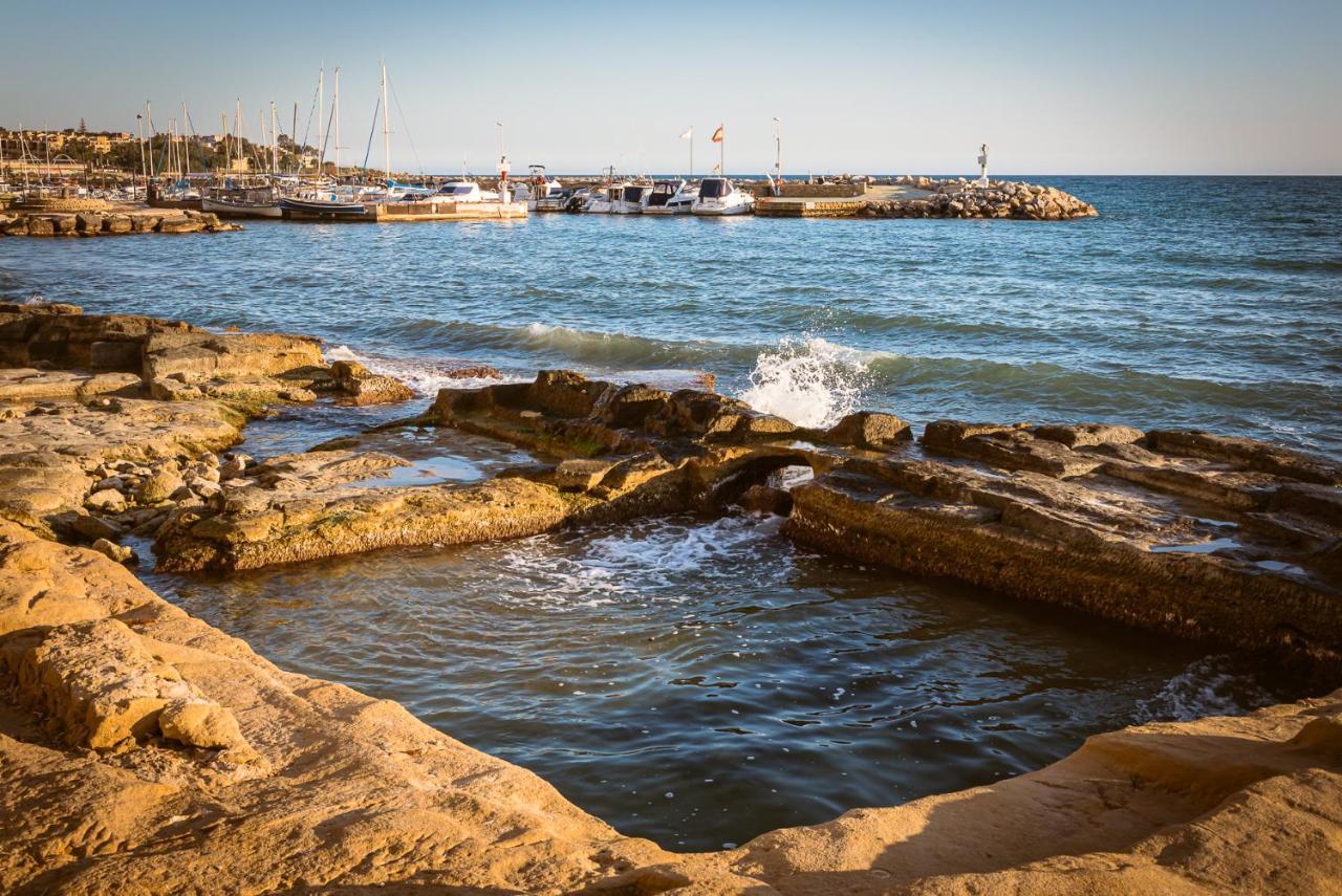 Apartmán Modern Sea Front Reef Alicante Exteriér fotografie